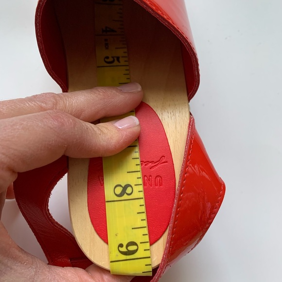 Unalira x Free People Kaia Red patent Leather Clogs ankle strap - Picture 15 of 16